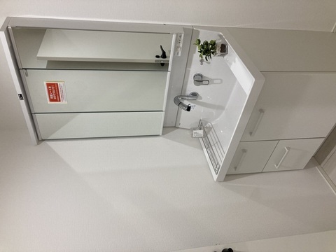 一日の始まりは洗面所から。さぁ顔を洗って気合を入れよう