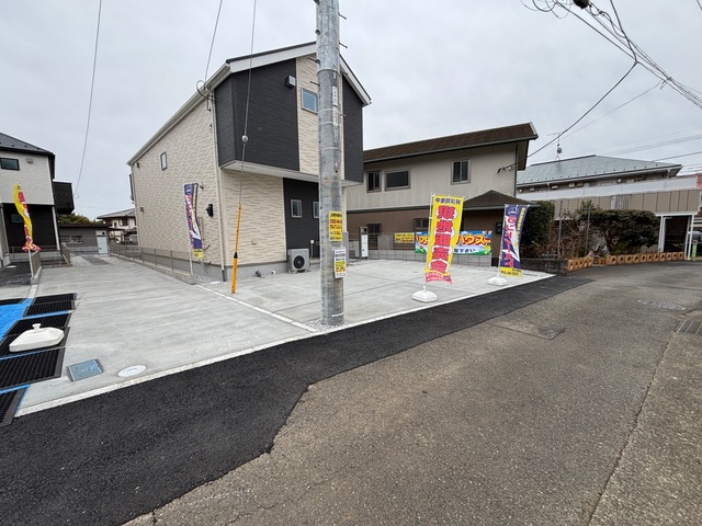 ２号棟　外観写真のスライド画像