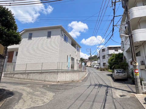 2号棟　前面道路