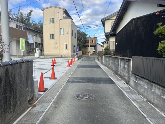 1号棟前面道路のスライド画像