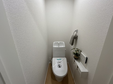 1号棟　リモコン付温水洗浄便座