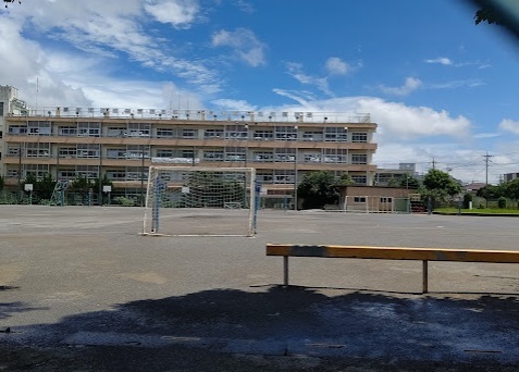川口市立新郷南小学校のスライド画像