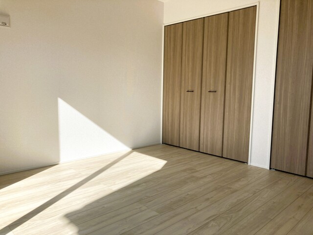 【1号棟】洋室のスライド画像