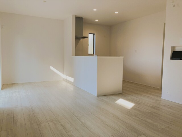 【1号棟】LDKのスライド画像