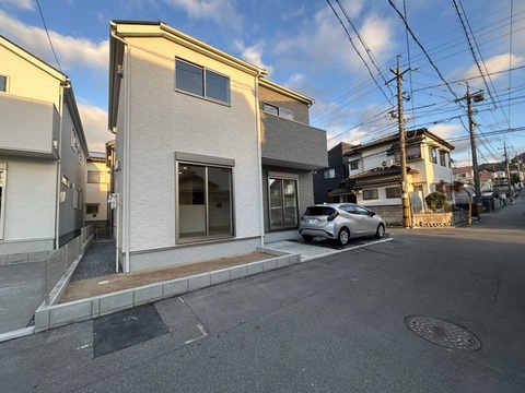3号棟　角地につき駐車しやすく開放的