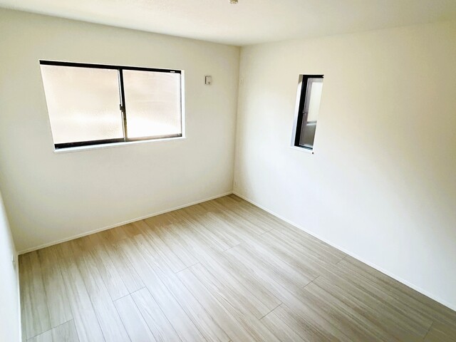 【1号棟】洋室のスライド画像