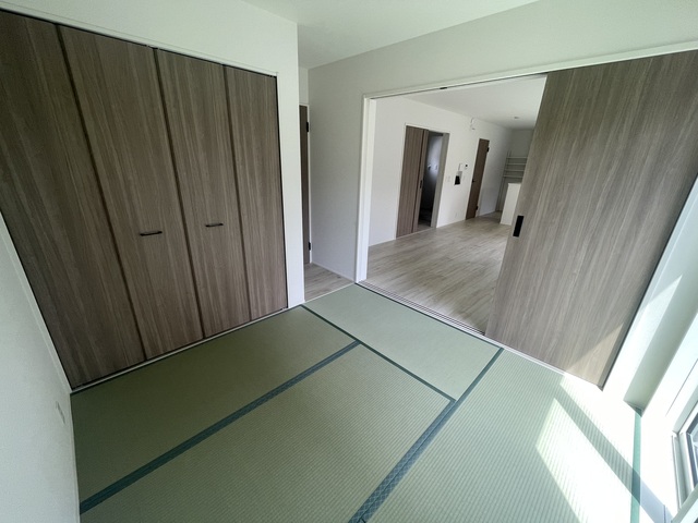 【1号棟】和室のスライド画像