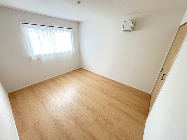 ２号棟　洋室のスライド画像
