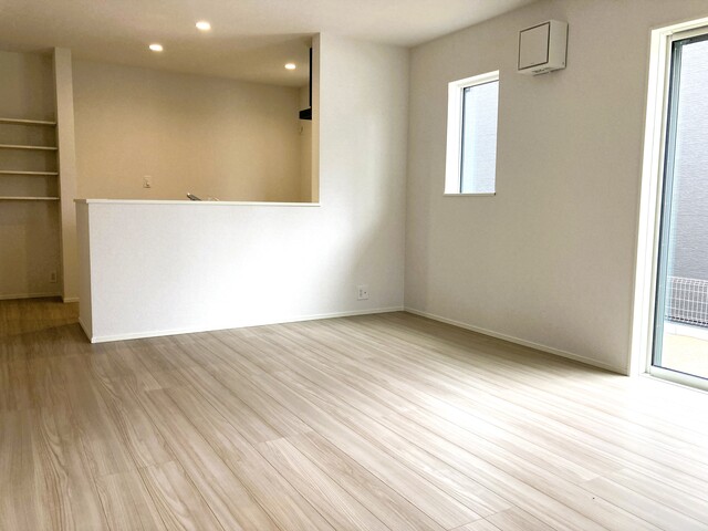 【4号棟】LDKのスライド画像
