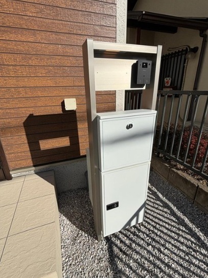 １号棟　ポスト（宅配ボックス付き）のスライド画像