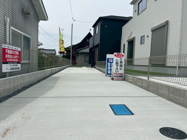 駐車場縦列2台可のスライド画像