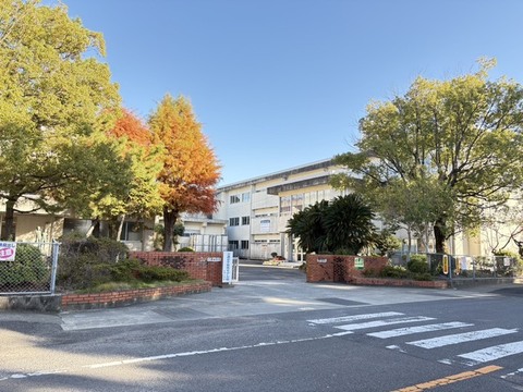 応仁小学校：1100m