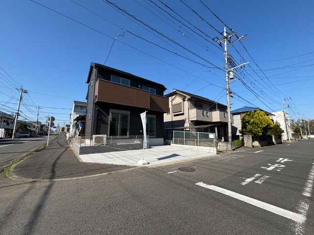 １号棟　外観写真のスライド画像