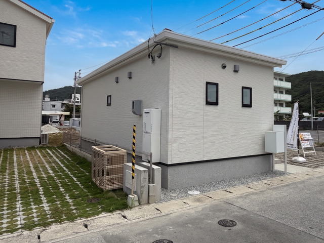 9号棟　外観写真のスライド画像