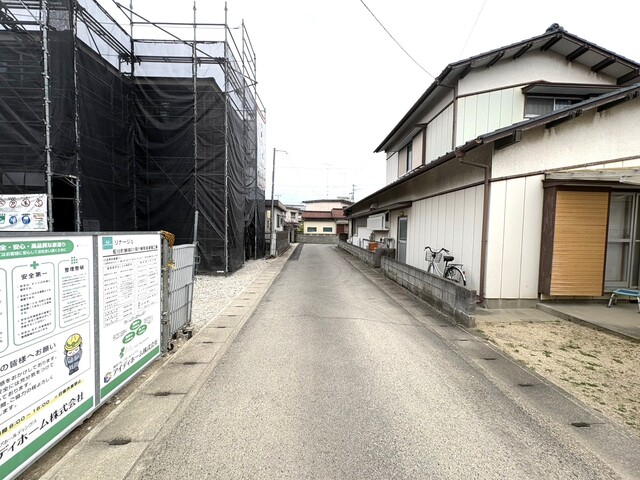 前面接道風景（北方向）のスライド画像