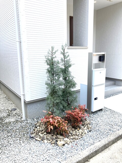 一つの庭から生まれる生活の広がり、手に入りますのスライド画像