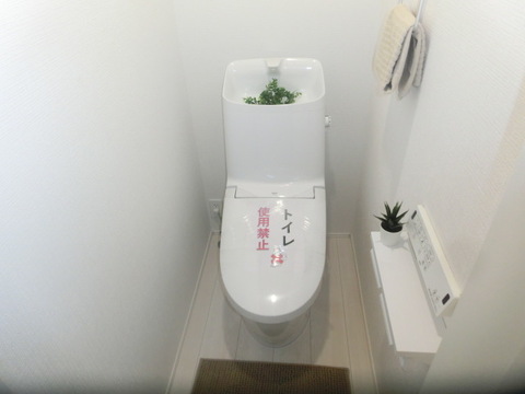 ２号棟　トイレ<br>毎日のトイレタイムは健康のバロメーター