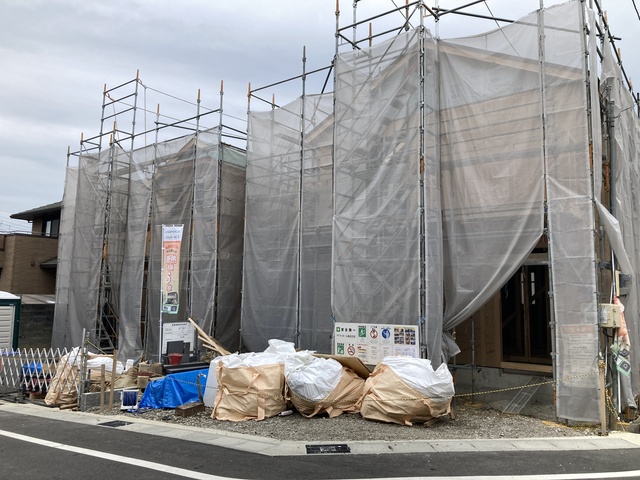 2号棟　外観写真のスライド画像