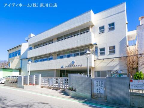 川口市立東中学校：900m