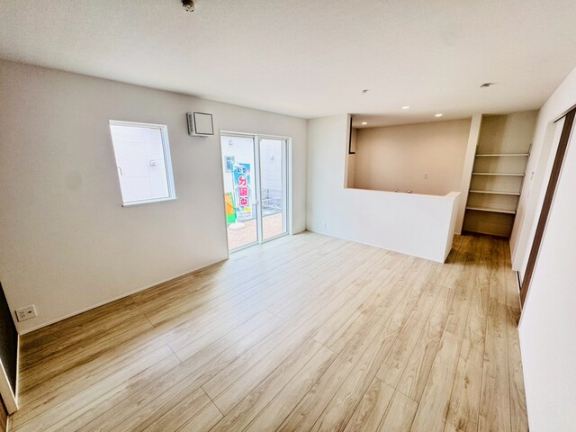 【1号棟】15帖<br>日々に癒しをもたらすくつろぎ空間のスライド画像