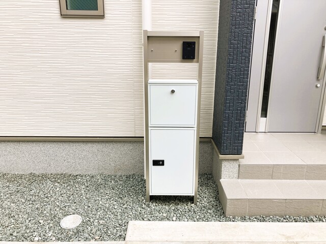 宅配ボックスのスライド画像