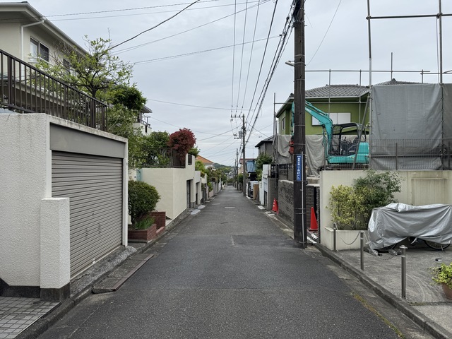 【1号棟】前面道路のスライド画像