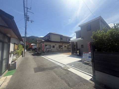 前面道路＜南方向＞