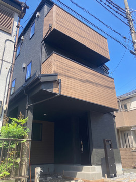 空を近くに感じる暮らし。3階建てだから叶う、最高の開放感。