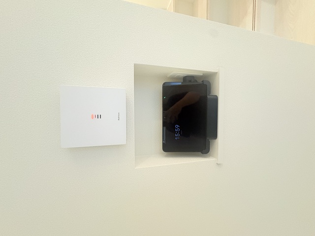 タブレットひとつで、暮らしがもっと便利に♪<br>先進のIoTサービス『ID LINK』<br>のスライド画像