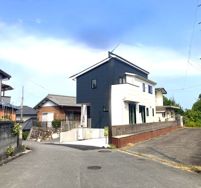 外観<br>のスライド画像