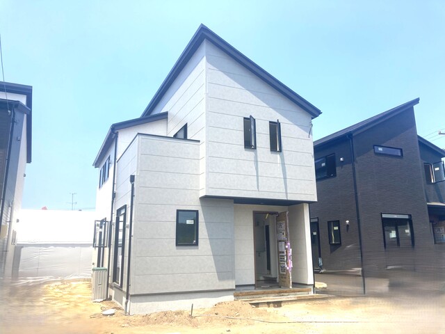 2号棟：外観のスライド画像