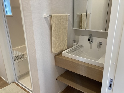 2号棟　洗面台<br>お気に入りの洗顔＆歯磨きアイテムで毎日を楽しく清潔に