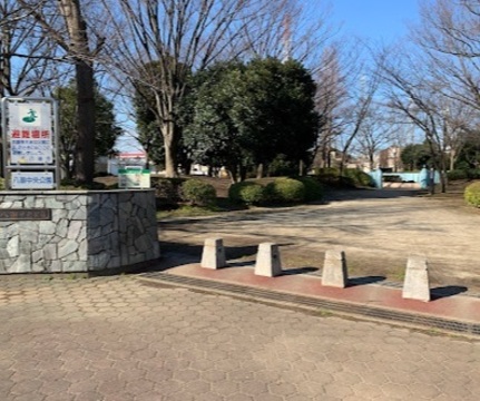 八潮中央公園：750m