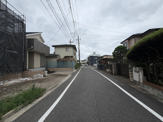 【2号棟】前面道路のスライド画像