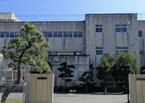 柏市立松葉中学校：1400m