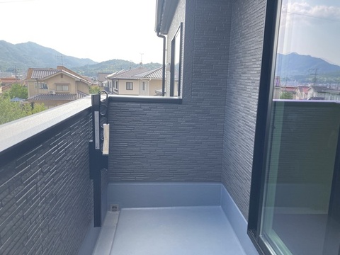 2号棟　開放的なバルコニー