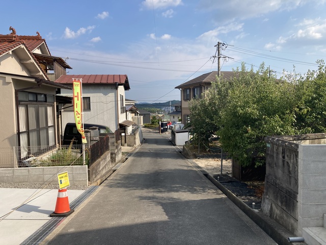 2号棟　車通り少なく静かな環境ですのスライド画像