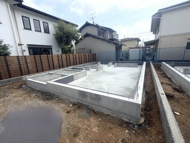 基礎完成のスライド画像