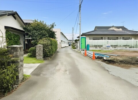1号棟　前面道路含む現地写真