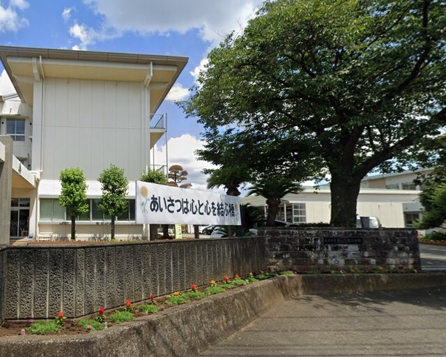 合志市立西合志南小学校　(徒歩　約3分)のスライド画像