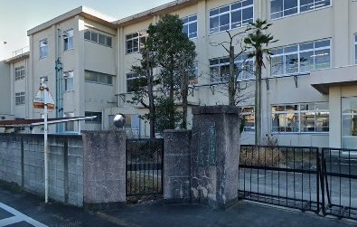 三郷市立南中学校　900mのスライド画像