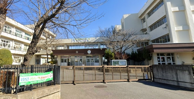 徒歩約１２分のスライド画像