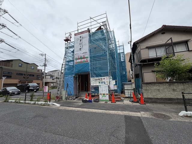 【1号棟】外観写真のスライド画像