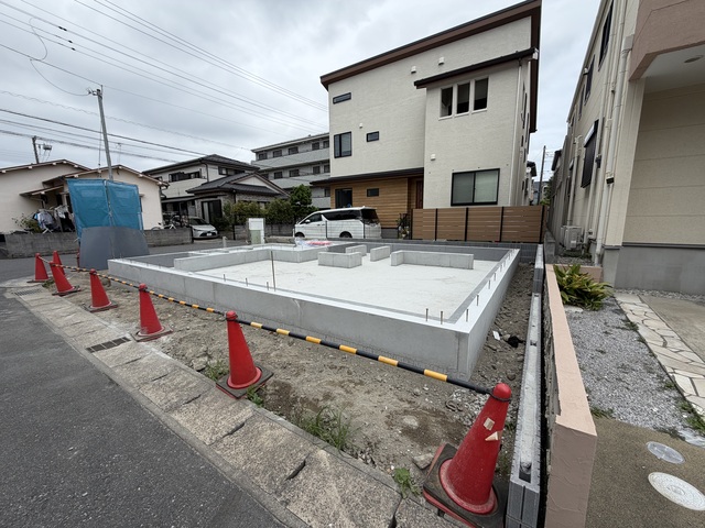 【1号棟】外観写真のスライド画像
