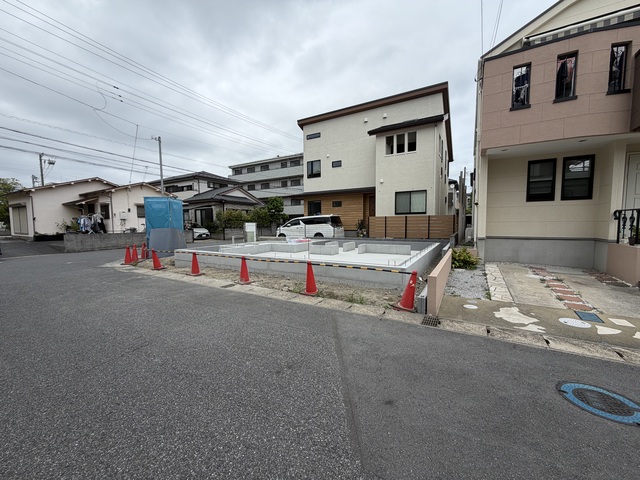 【1号棟】外観写真のスライド画像