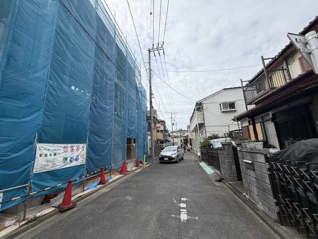 【1号棟・2号棟】前面道路のスライド画像