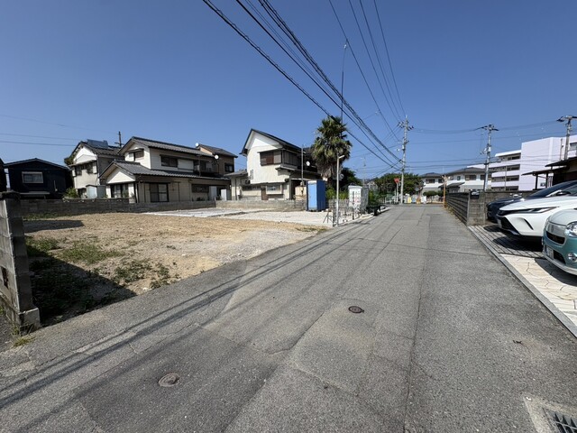幅員4ｍ以上の南側接道！！のスライド画像