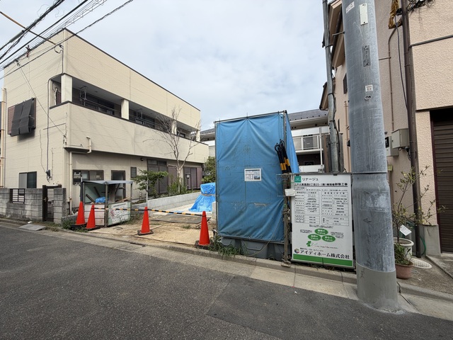 【1号棟】外観写真のスライド画像