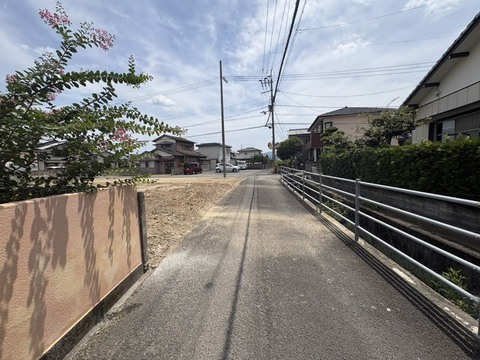 ①号棟 西側法定外道路（南方向）