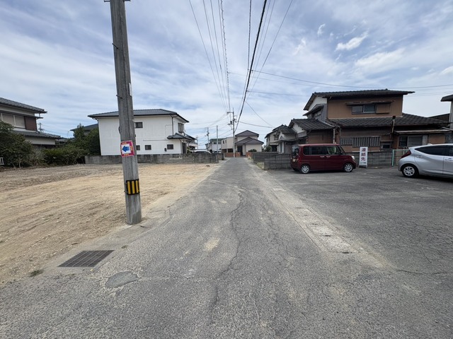 前面道路（東方向）　造成前風景　のスライド画像